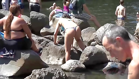 Mature slut takes a huge cock in her mouth