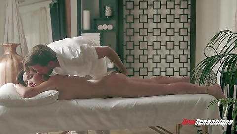 Shakew frolicking si demon in a stripper