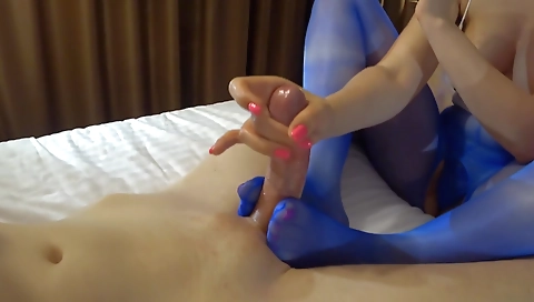 Smoking hot feet in a foot fetish