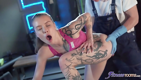 Hotest pornstar from behind fuck