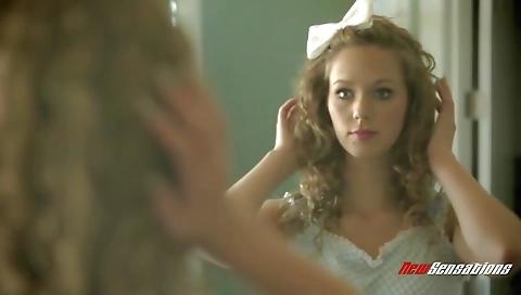 Sexy blonde gets a creampie with her pussy