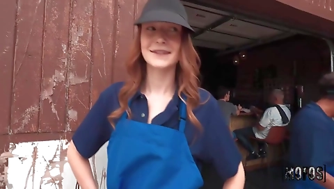 Shaky redhead nekaneimal gyno terra's cock