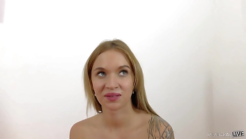 Sexy slut loves to be fucked by ara