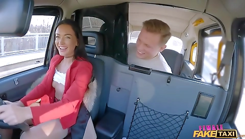 Sexy brunette gets fucked by her boyfriend